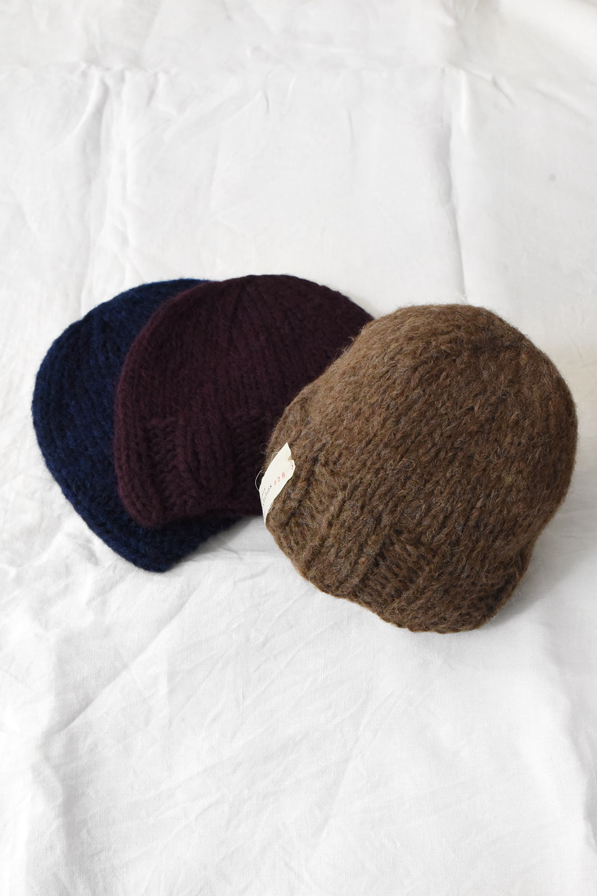 Album di Famiglia 9560 Hand-Knitted Hat in Navy, Brown and Wine