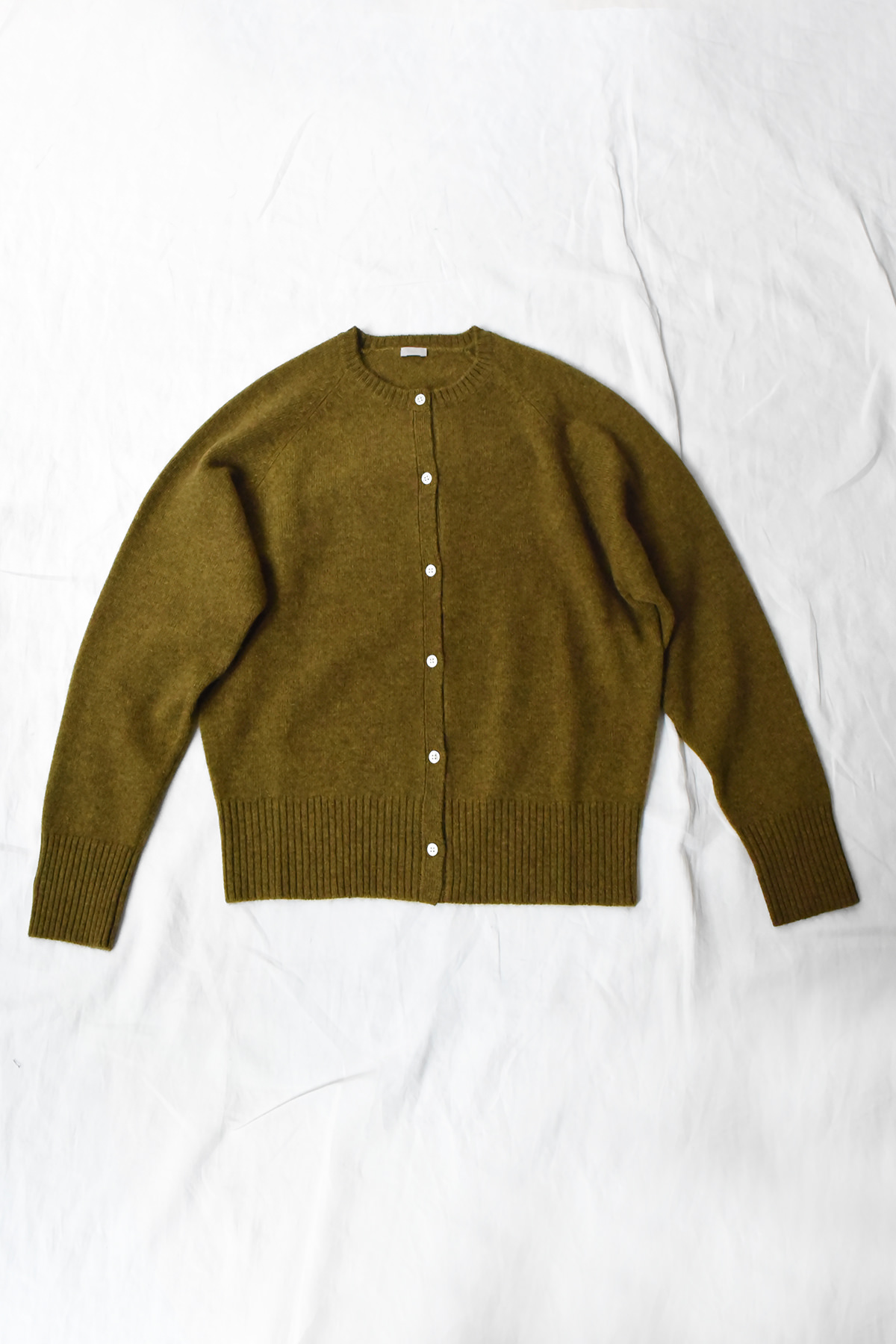 Yak wool and merino wool cardigan in Olive