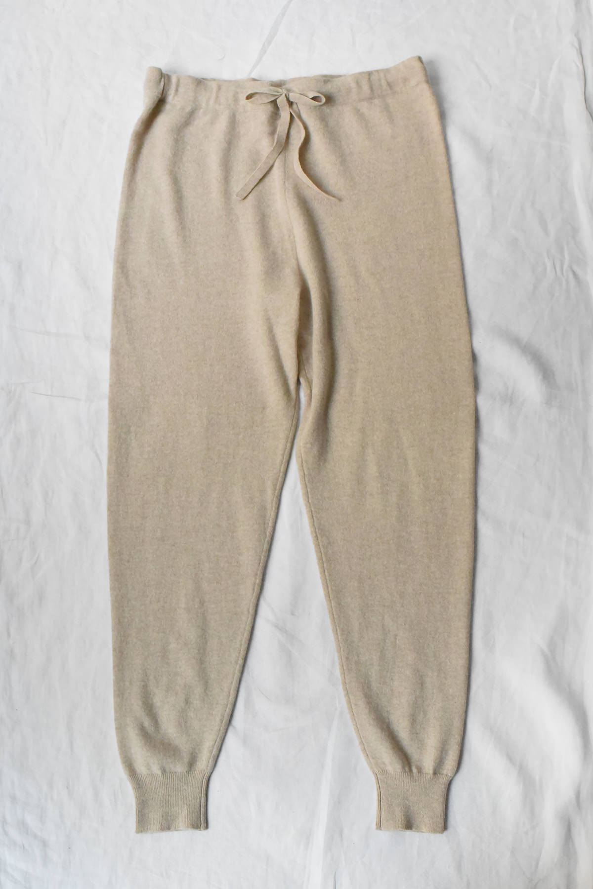 100% cashmere pants in Natural with drawstring waist