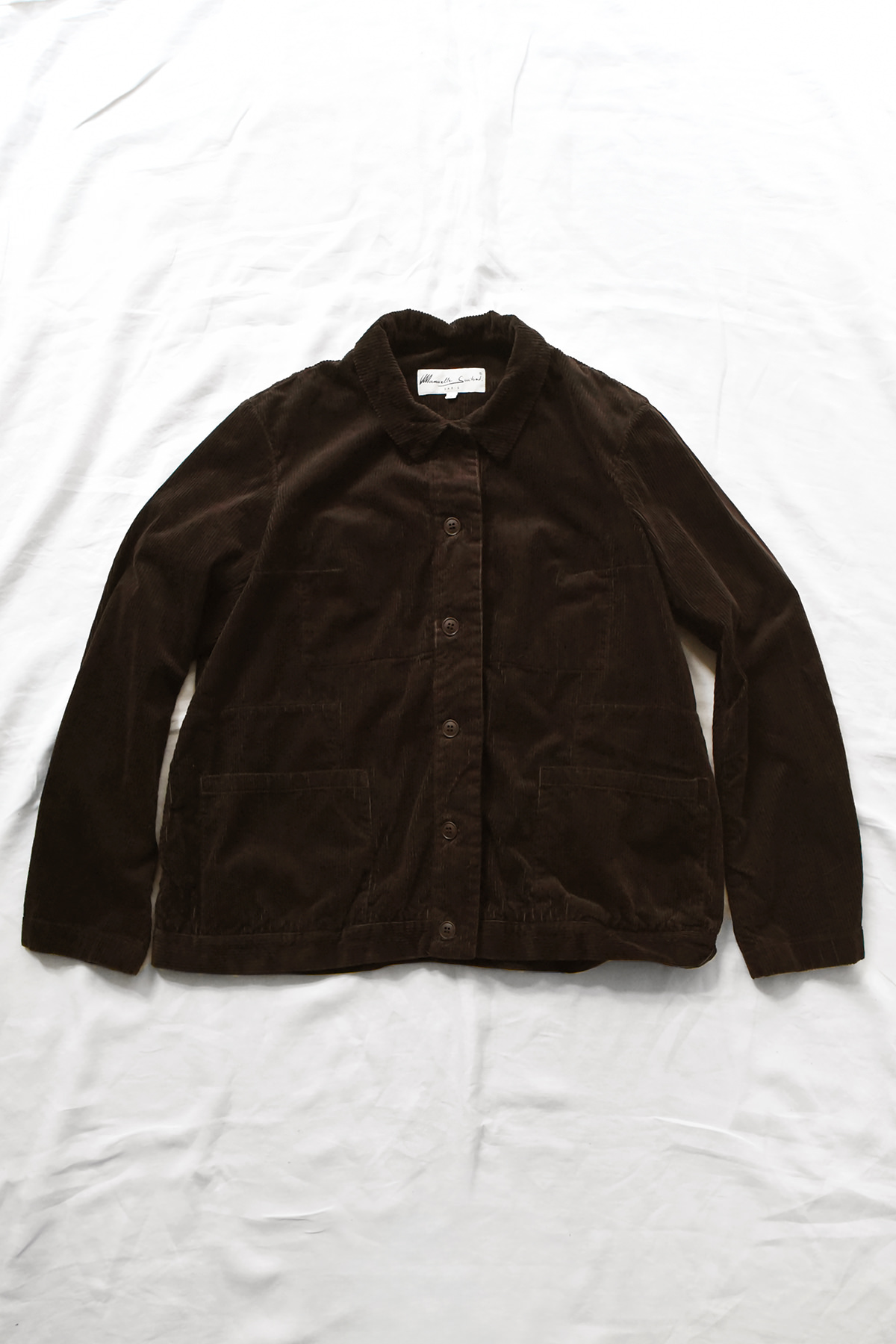 Manuelle Guibal, 7118 Jacket MEO - Brown, a button-front corduroy jacket with a pointed collar and two front pockets.